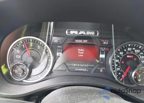 2023 Ram 1500 Laramie 4X4 6'4 Box z USA, uszkodzony, nr VIN 1C6SRFRT8PN666302